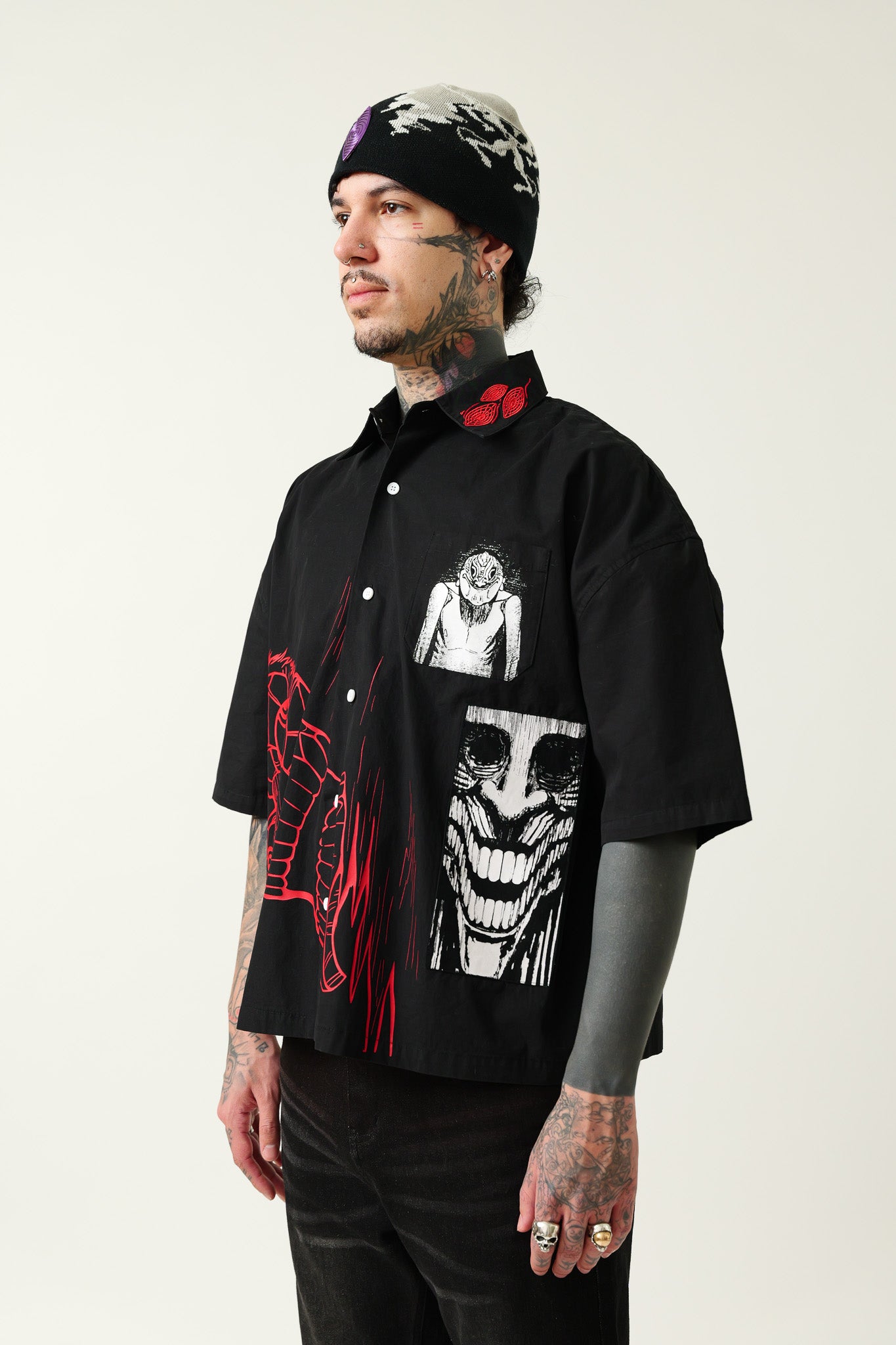 YOKAI VS ALIENS BUTTON UP