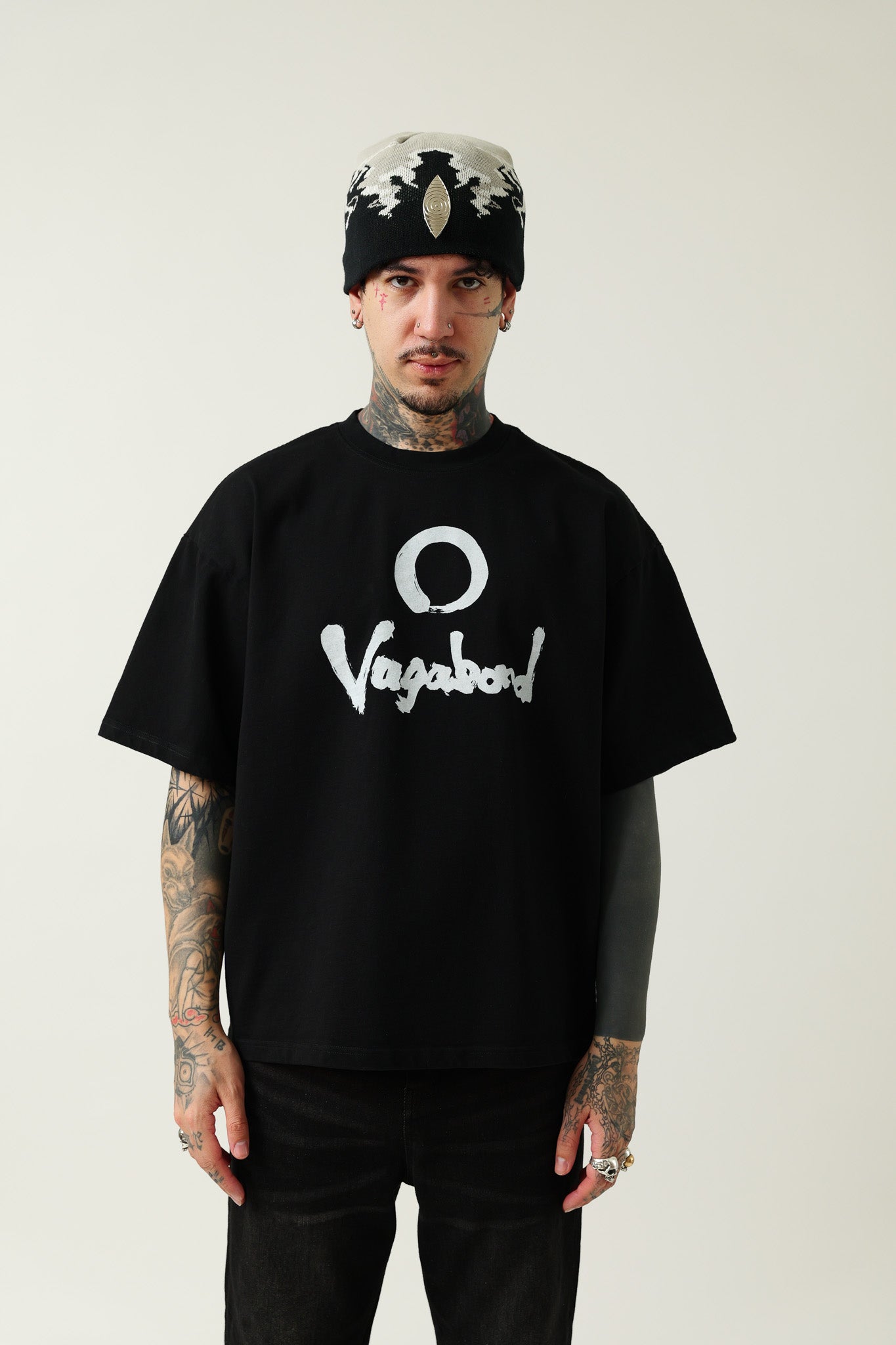 VGBND BLACK TEE