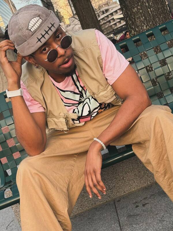 @courtlanddavisig wearing Golden Age